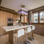 Lejlighed Renove 100m², Terrasse Sud, Parking Couvert, In-ski Out, 3 Chambres, 6 Pers - Fr-1-575-133 Courchevel